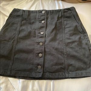 Aritzia black skirt